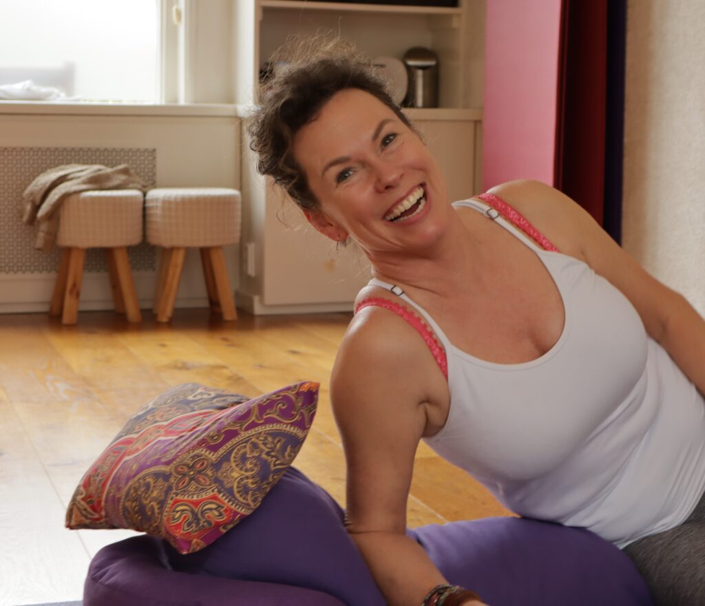 cindy yogalibra massage