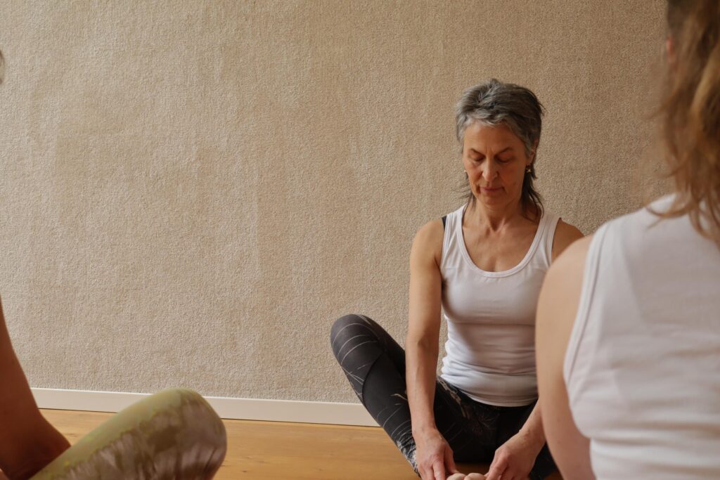 yoga libra yin yang yoga jann pose